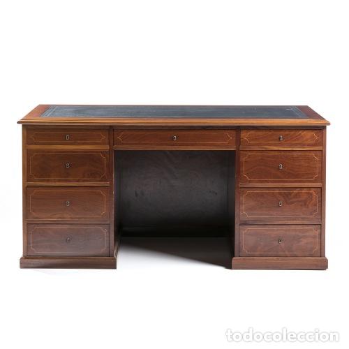 Antiquit&eacute;s: Secretario