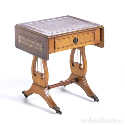 Antig&uuml;edades: Mesa auxiliar de sof&aacute; - siglo XIX - Foto 1