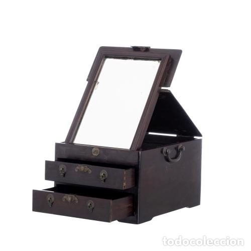 Antiquit&eacute;s: Tocador chino de madera, estilo Hongmu - siglo XIX