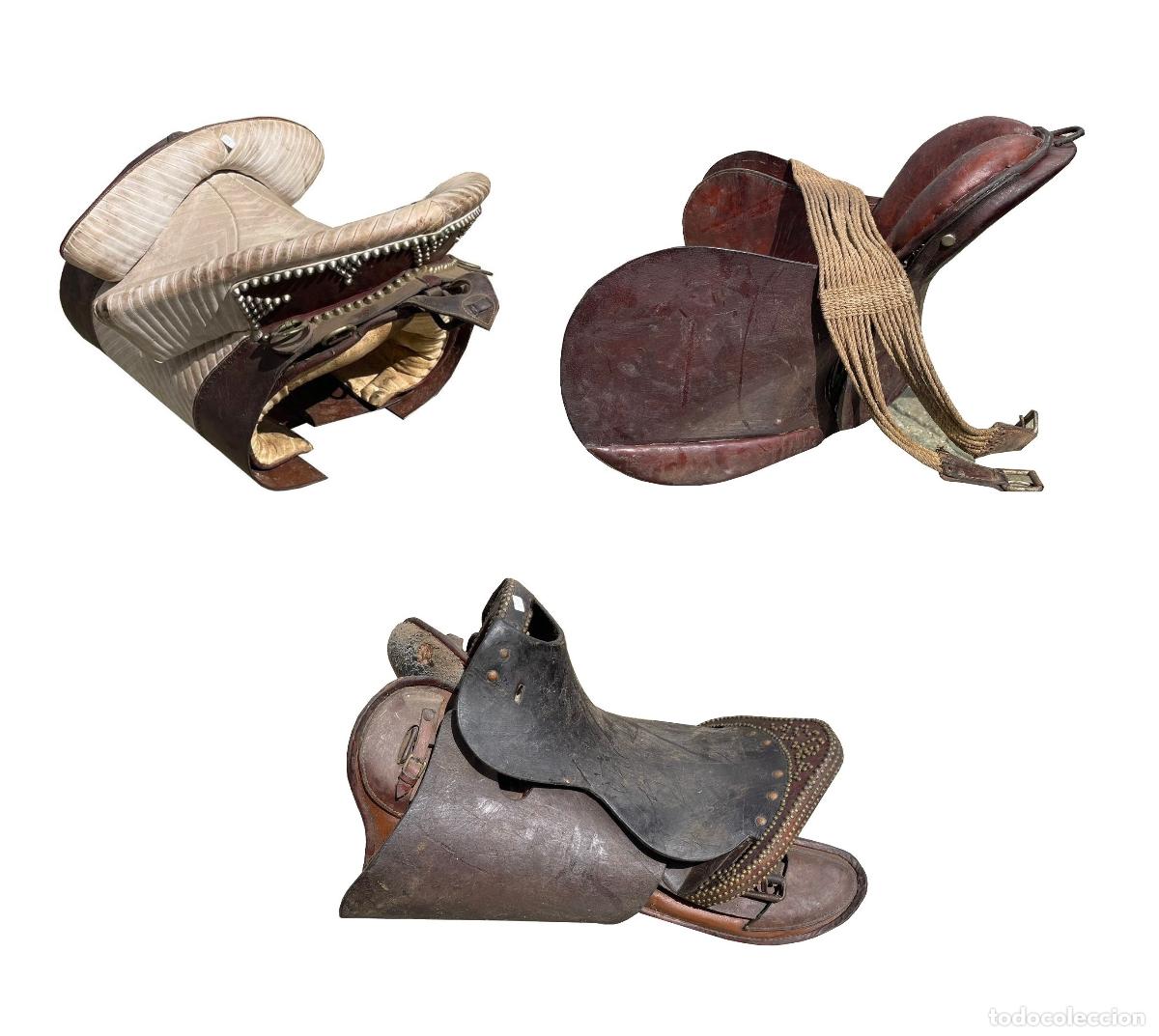 Antiques: Tres sillas de montar - siglo XIX