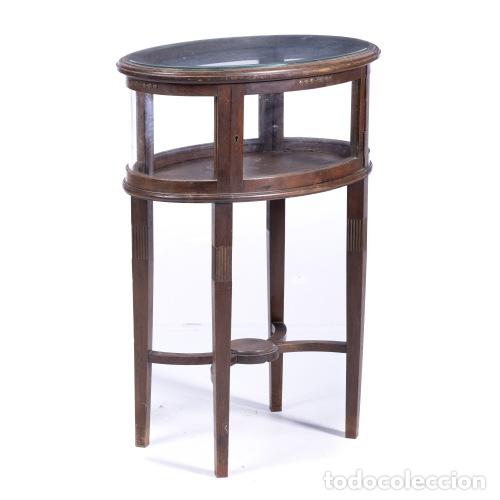 Antiques: Escaparate