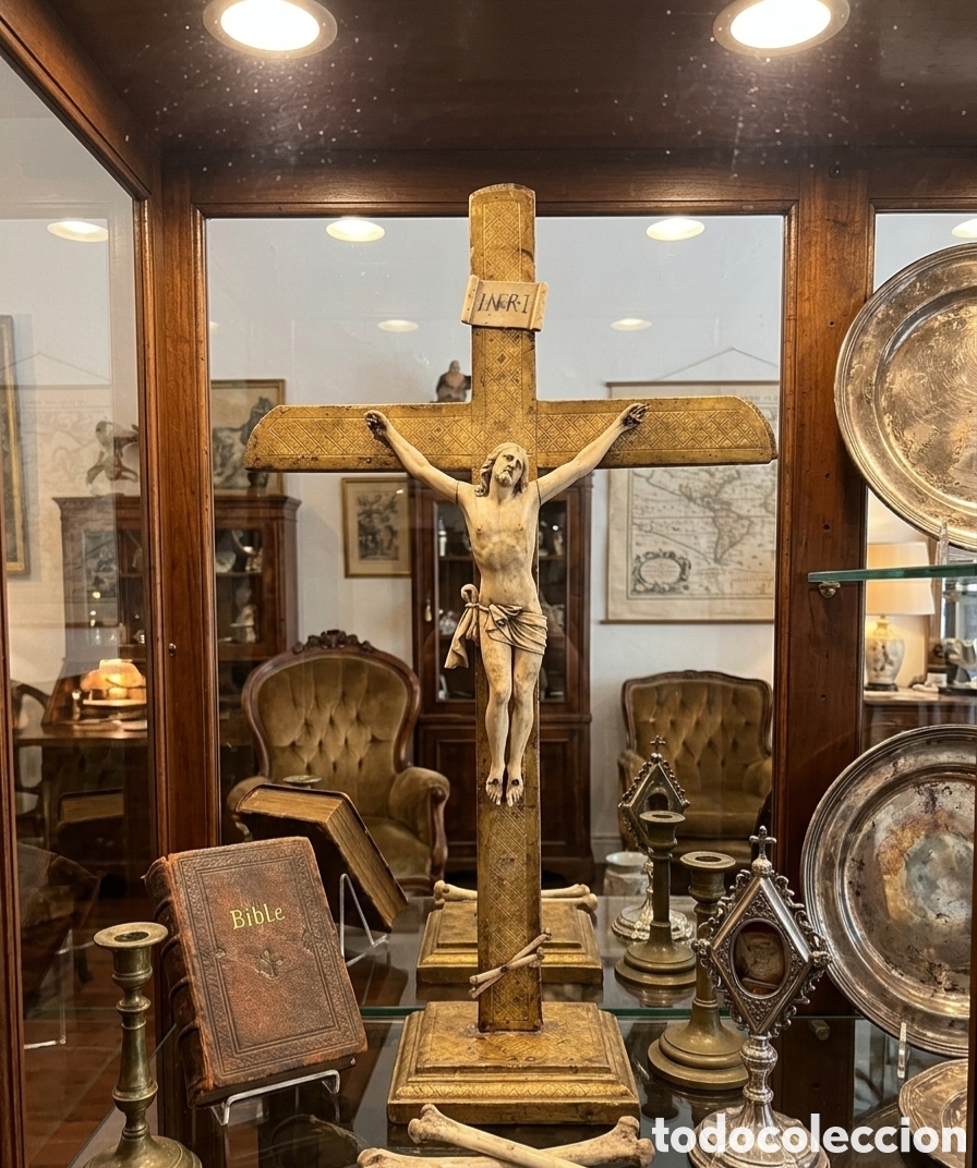 Antig&uuml;edades: Expectacular Cristo de marfil siglo XIX