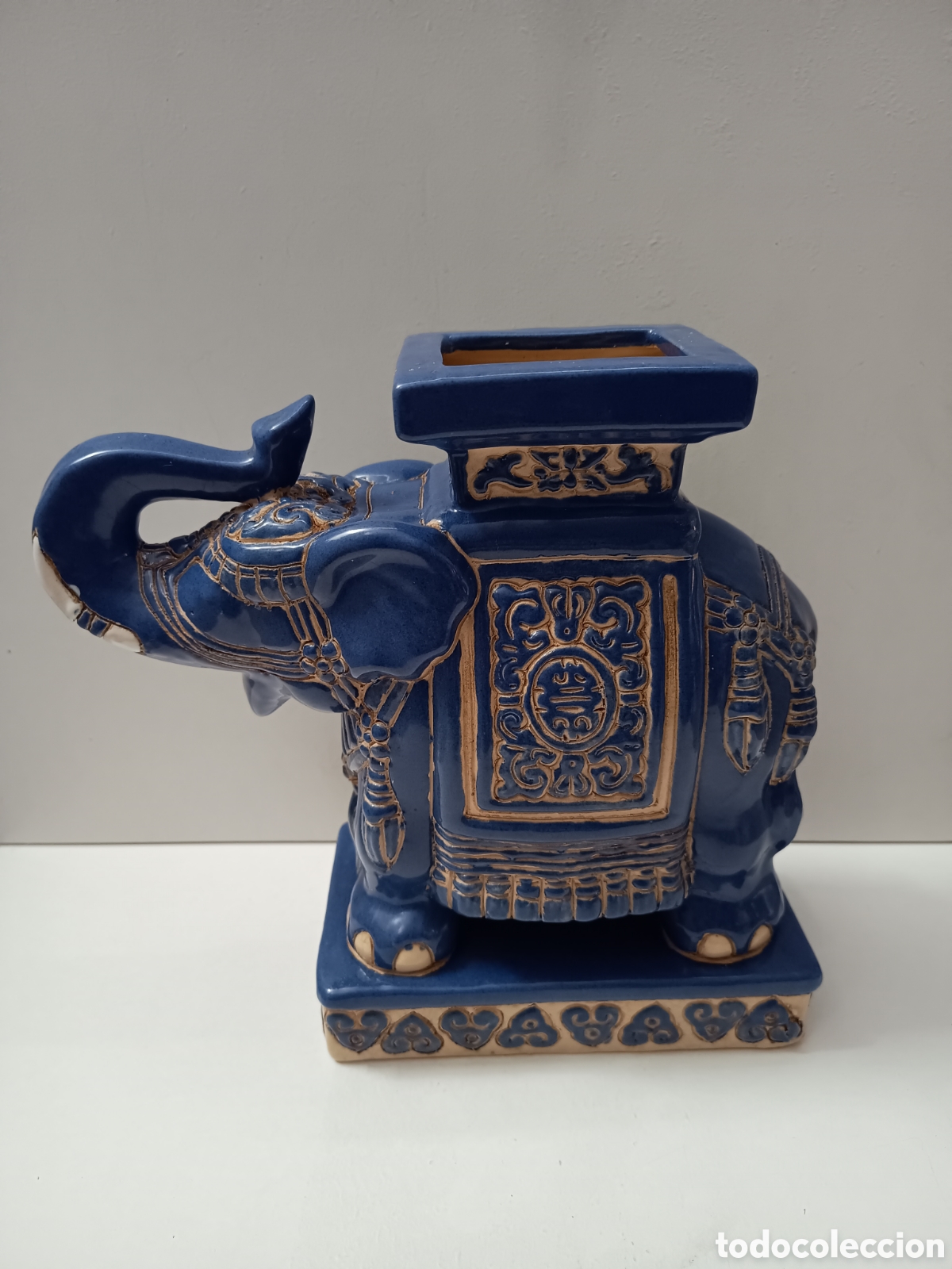 Antig&uuml;edades: ELEFANTE DE CER&Aacute;MICA - MACETERO - Foto 1