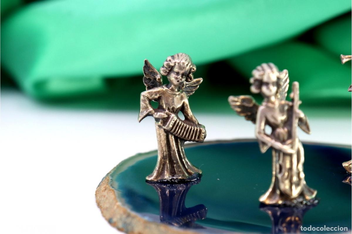 Antig&uuml;edades: Escena angelical en plata - Foto 2