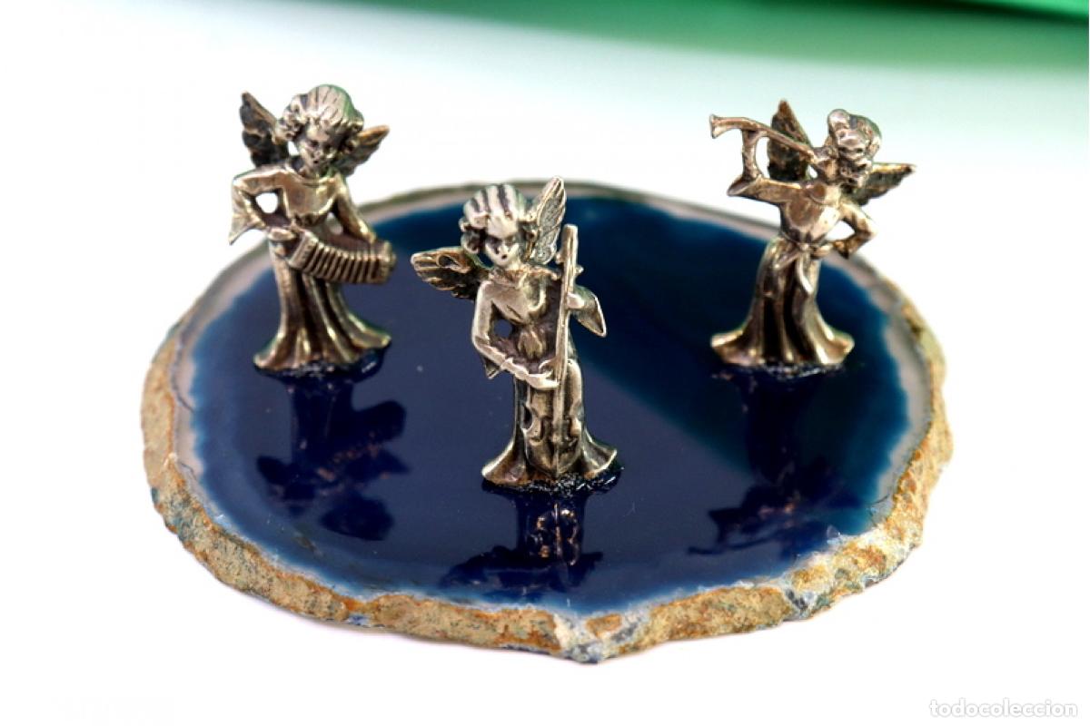 Antig&uuml;edades: Escena angelical en plata - Foto 1