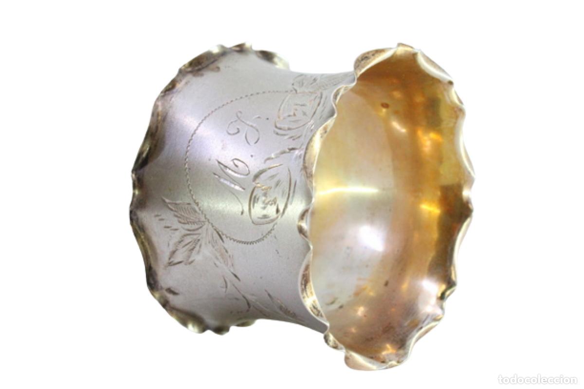 Antig&uuml;edades: Anillo para servilletas de plata - Foto 1