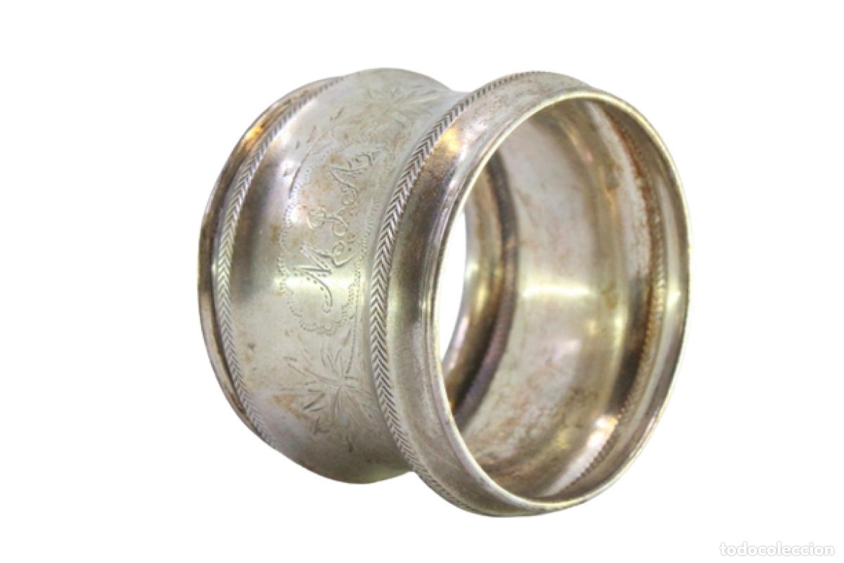 Antig&uuml;edades: Anillo para servilletas de plata - Foto 1