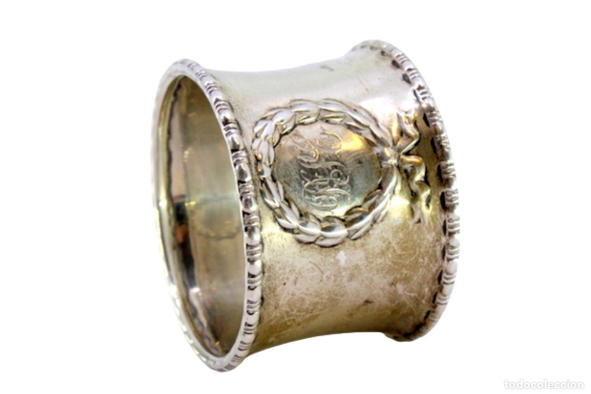 Antig&uuml;edades: Anillo para servilletas de plata - Foto 1