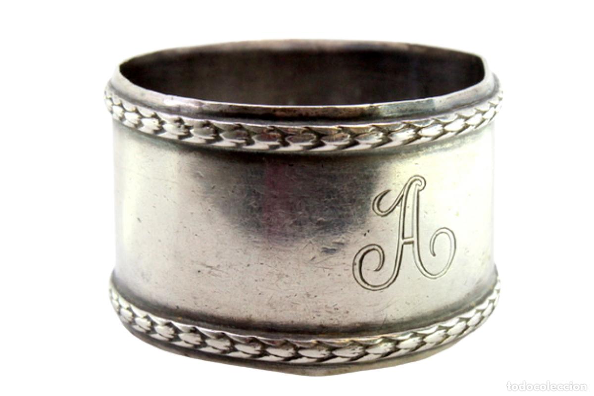 Antig&uuml;edades: Anillo para servilletas de plata - Foto 1