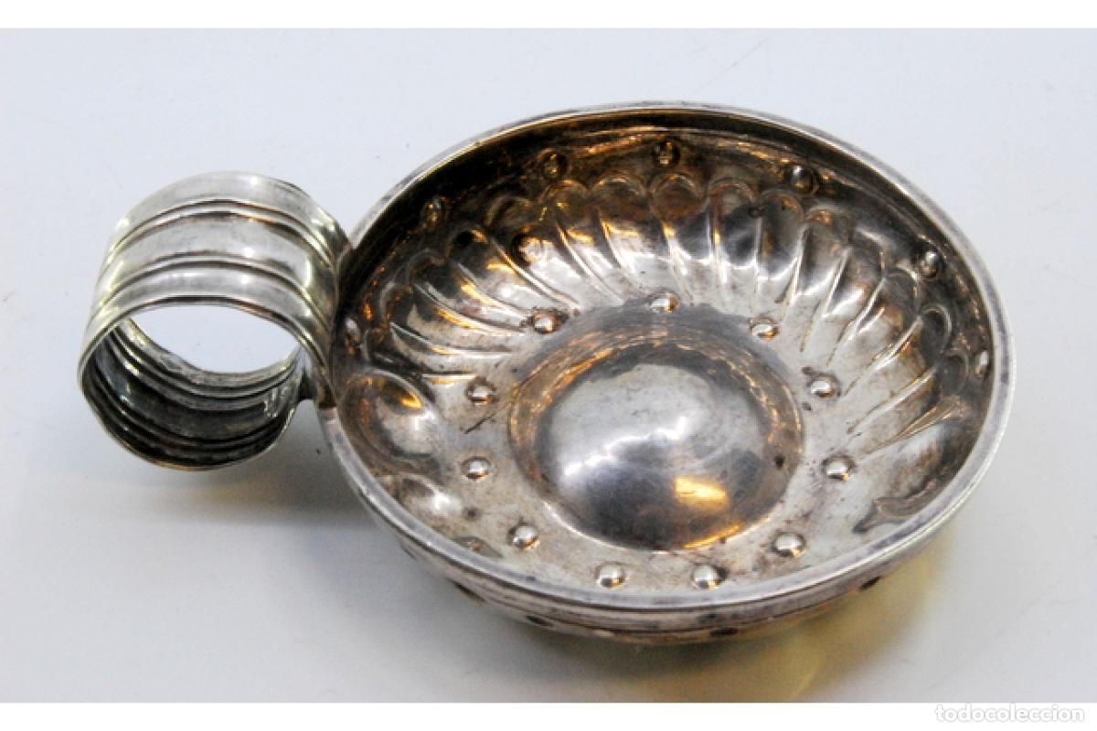 Antig&uuml;edades: Copa de plata para cata de vinos - Foto 2