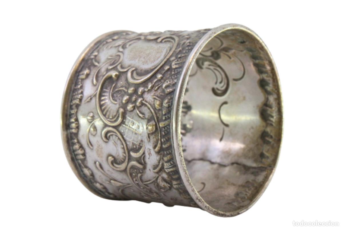 Antig&uuml;edades: Anillo para servilletas de plata - Foto 1