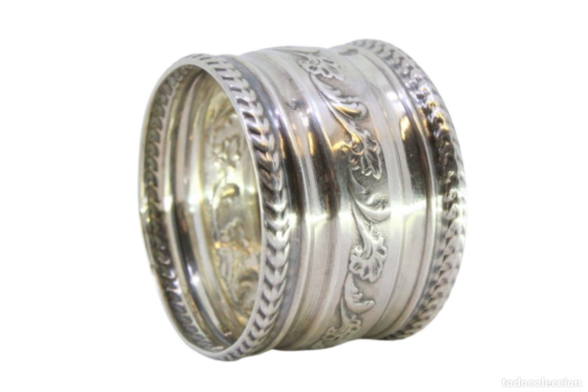 Antig&uuml;edades: Anillo para servilletas de plata - Foto 1