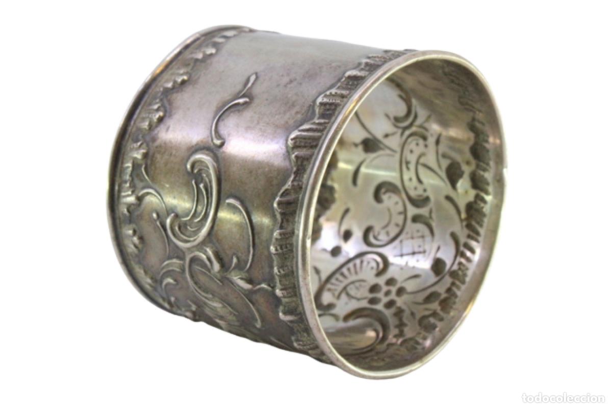 Antig&uuml;edades: Anillo para servilletas de plata - Foto 1