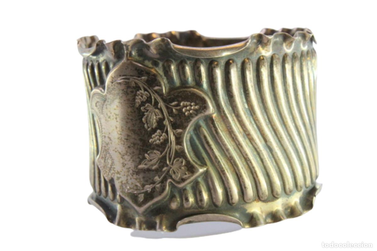 Antig&uuml;edades: Anillo para servilletas de plata - Foto 1
