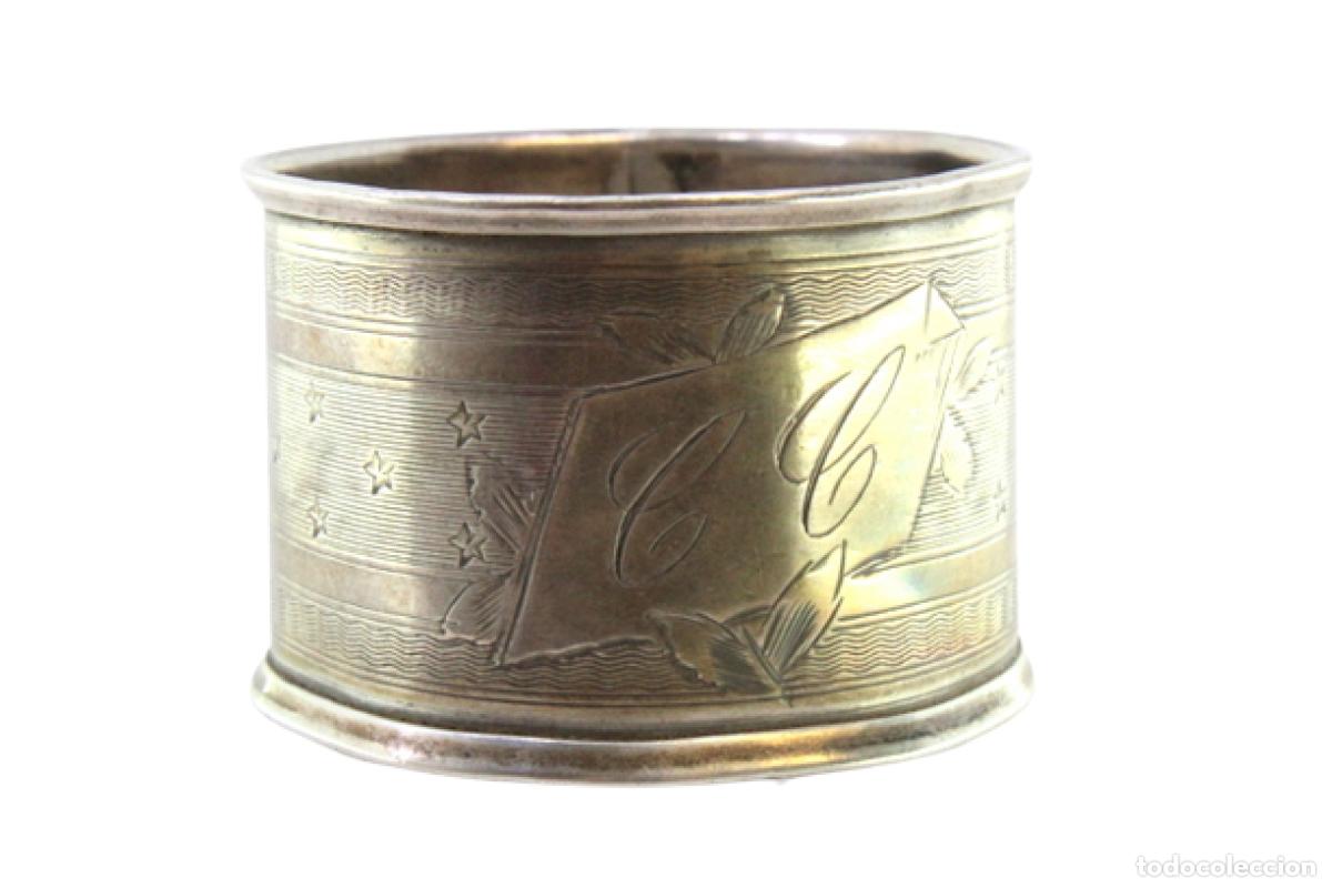 Antig&uuml;edades: Anillo para servilletas de plata - Foto 1