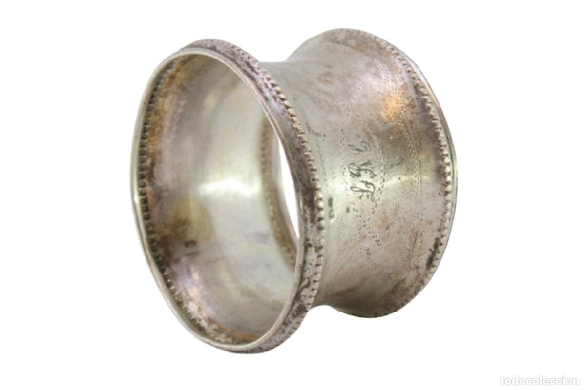 Antig&uuml;edades: Anillo para servilletas de plata - Foto 1