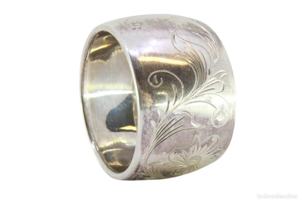 Antig&uuml;edades: Anillo para servilletas de plata - Foto 1