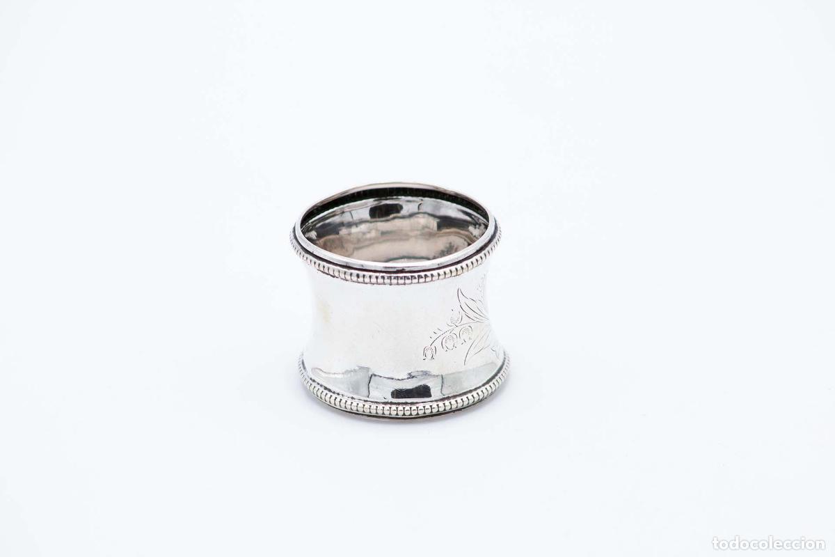 Antig&uuml;edades: Anillo para servilletas de plata - Foto 1
