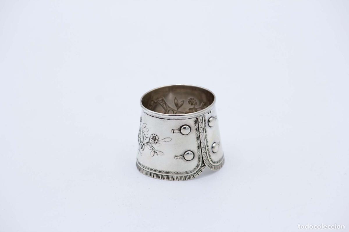 Antig&uuml;edades: Anillo para servilletas de plata - Foto 1