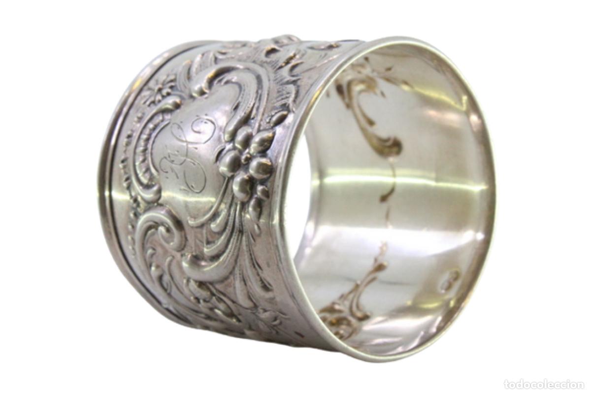 Antig&uuml;edades: Anillo para servilletas de plata - Foto 1