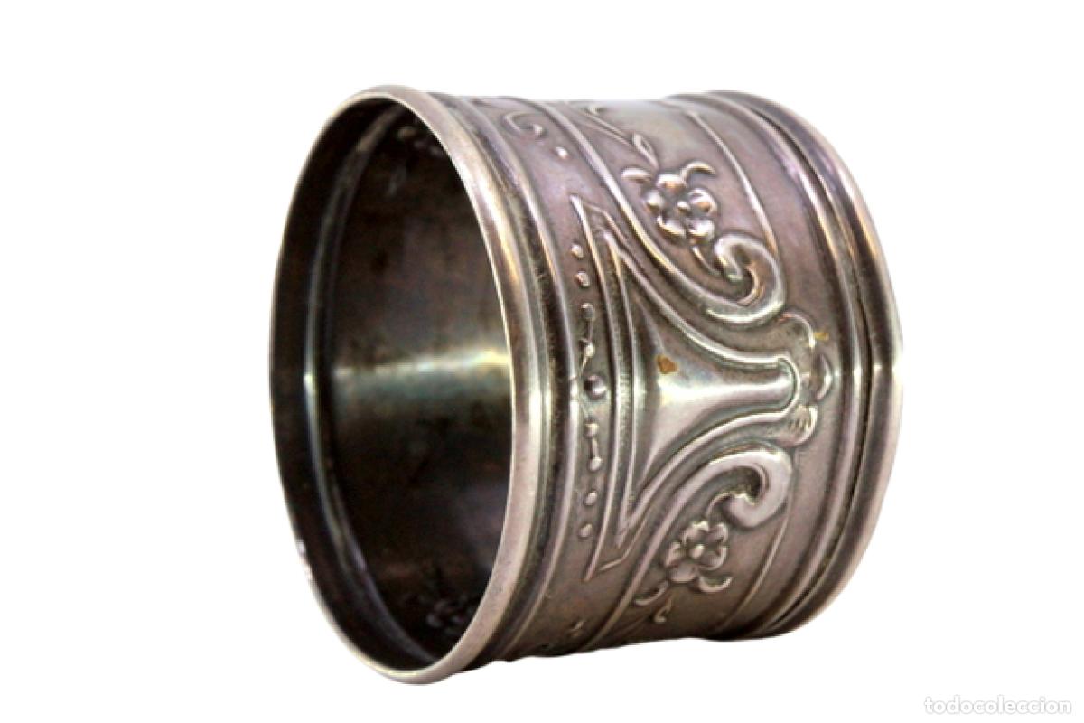 Antig&uuml;edades: Anillo para servilletas de plata - Foto 1