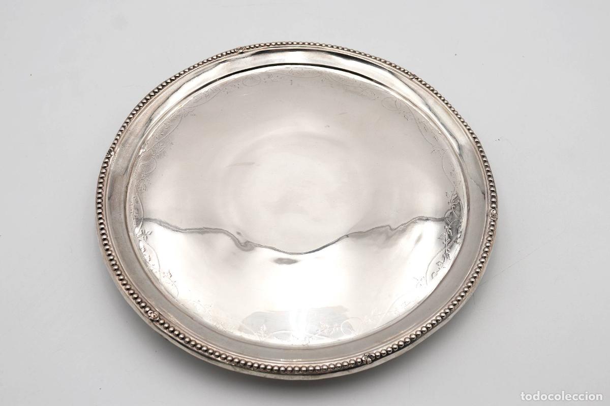 Antig&uuml;edades: Bandeja de plata - Foto 1
