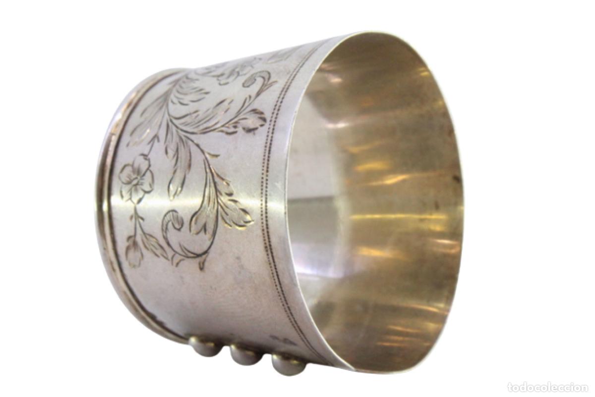 Antiquit&eacute;s: Anillo para servilletas de plata