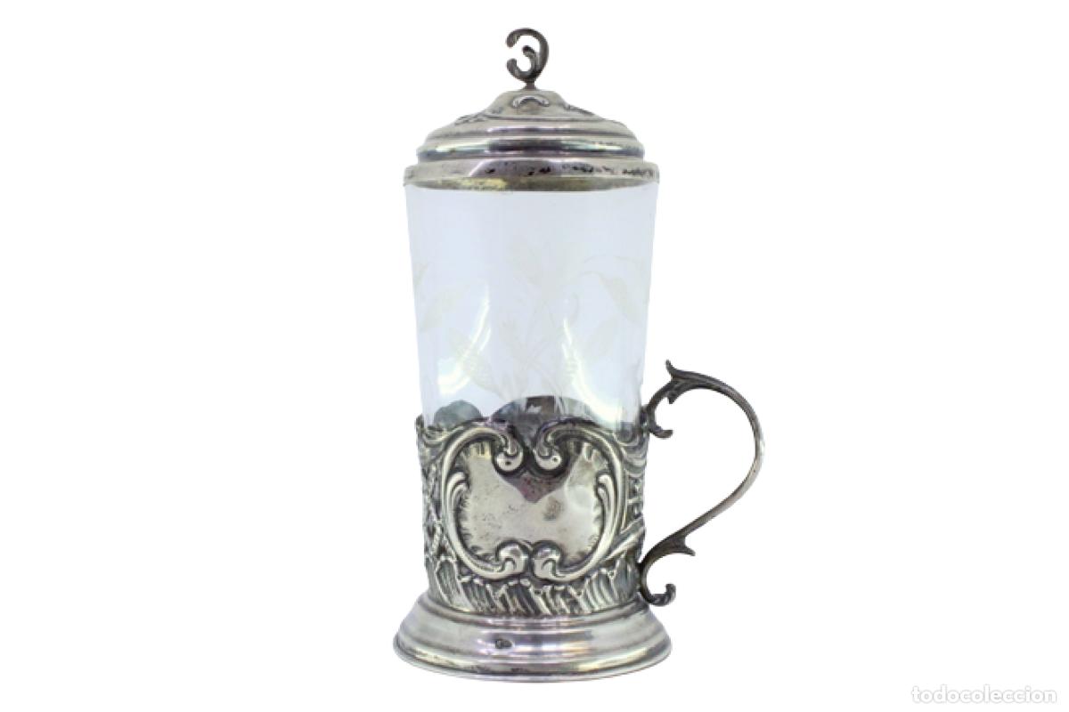 Antiques: posavasos de plata