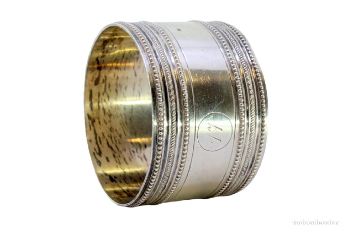 Antiquit&eacute;s: Anillo para servilletas de plata