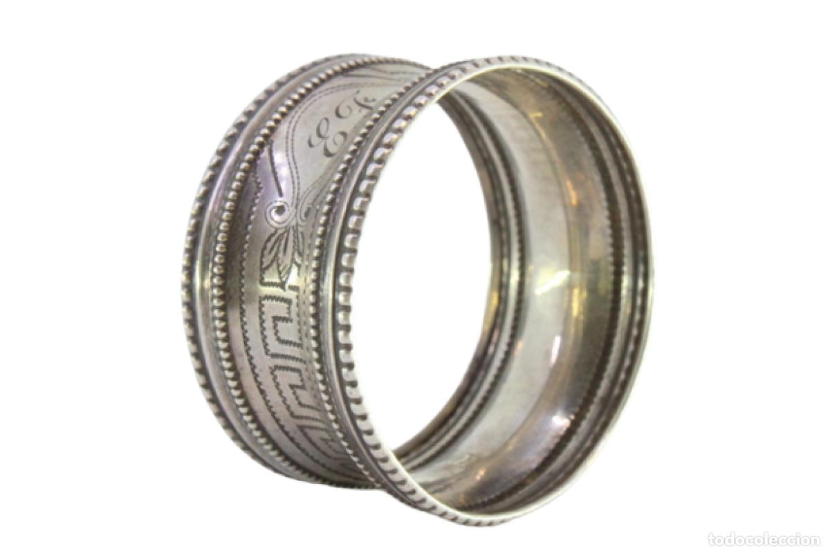 Antig&uuml;edades: Anillo para servilletas de plata