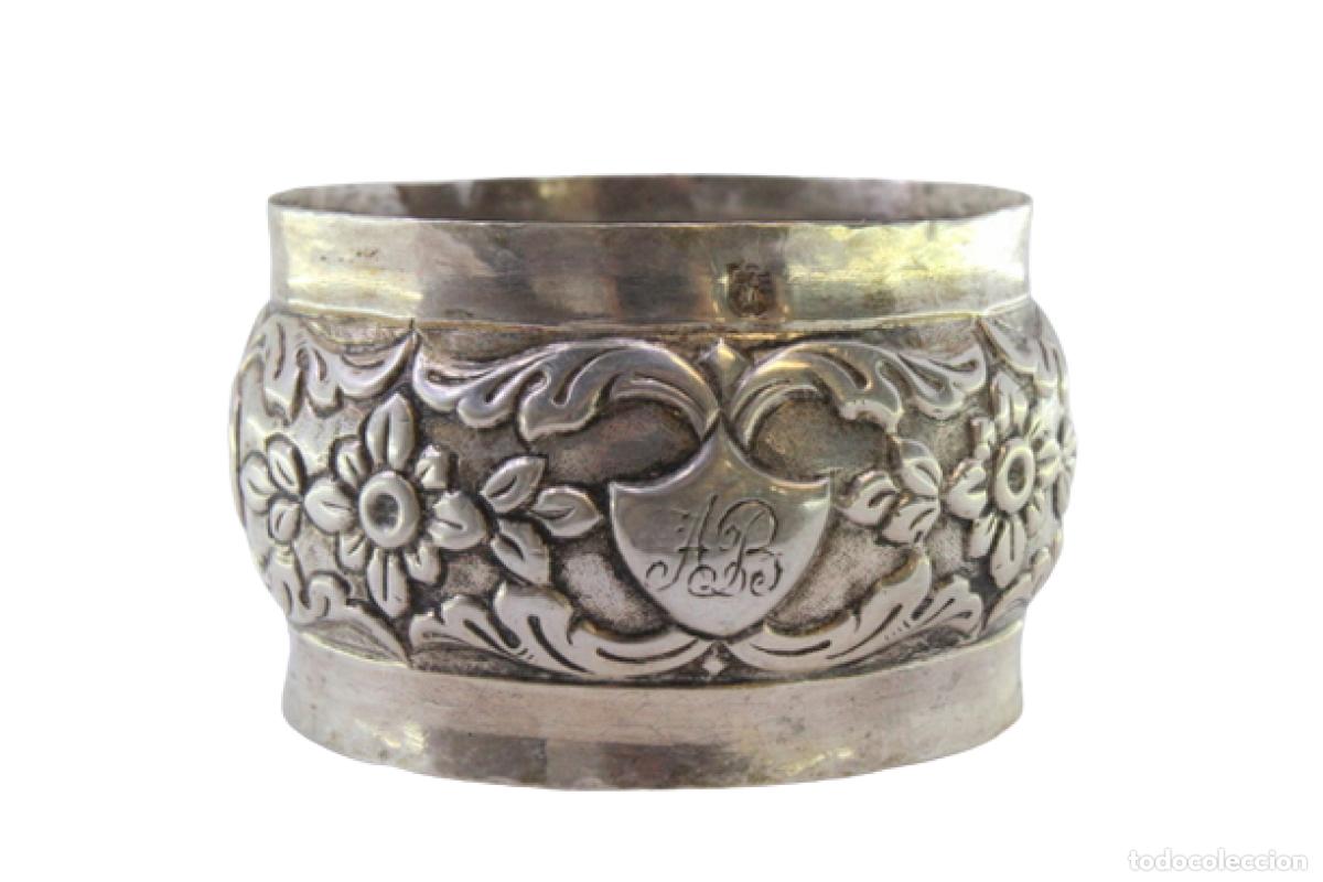 Antiquit&eacute;s: Anillo para servilletas de plata