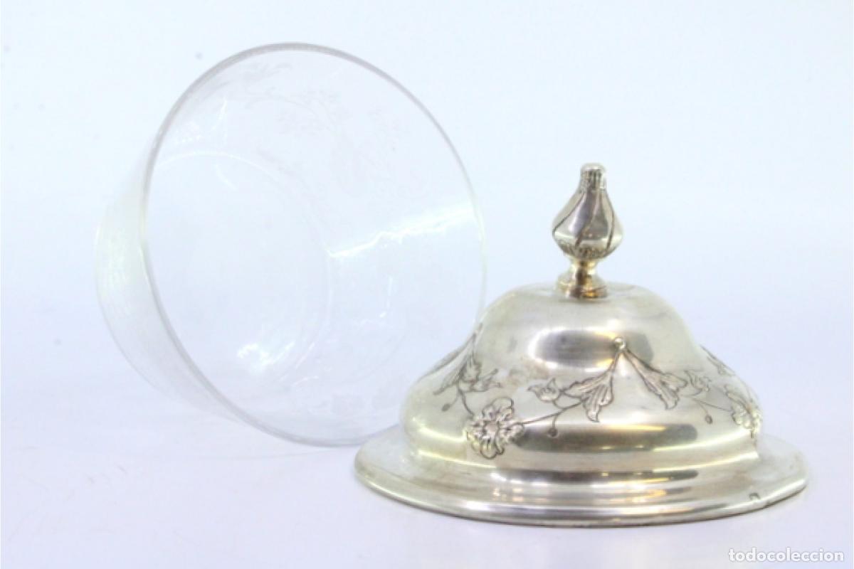 Antig&uuml;edades: bombonera de plata - Foto 2