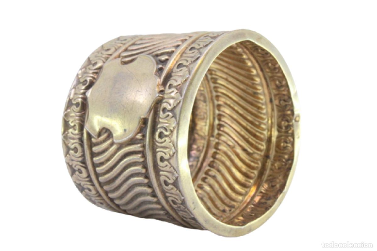 Antiquit&eacute;s: Anillo para servilletas de plata