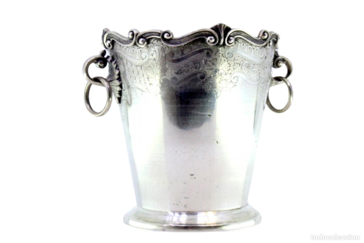 Antiquit&eacute;s: Cubitera, en color plata