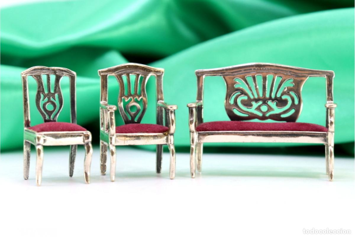 Antig&uuml;edades: Conjunto de plata: un sof&aacute; y dos sillas. - Foto 6