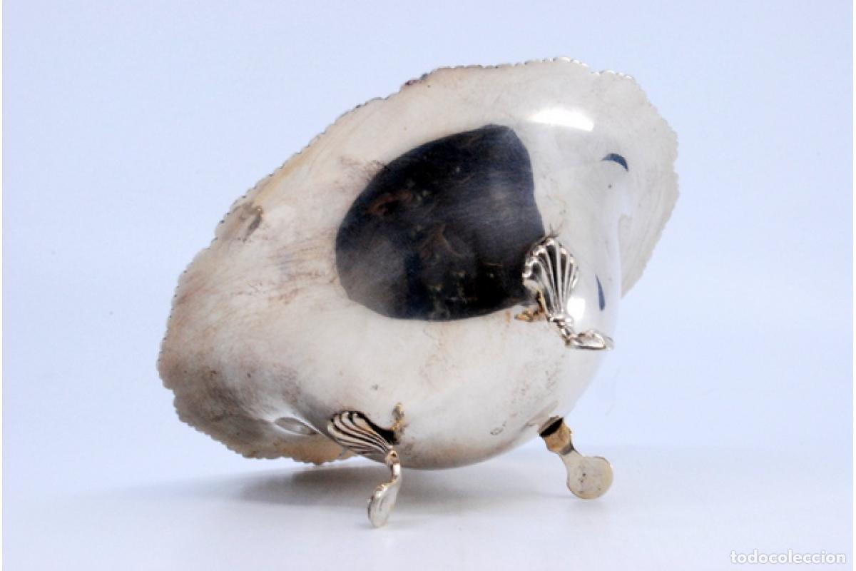 Antig&uuml;edades: bombonera de plata - Foto 2