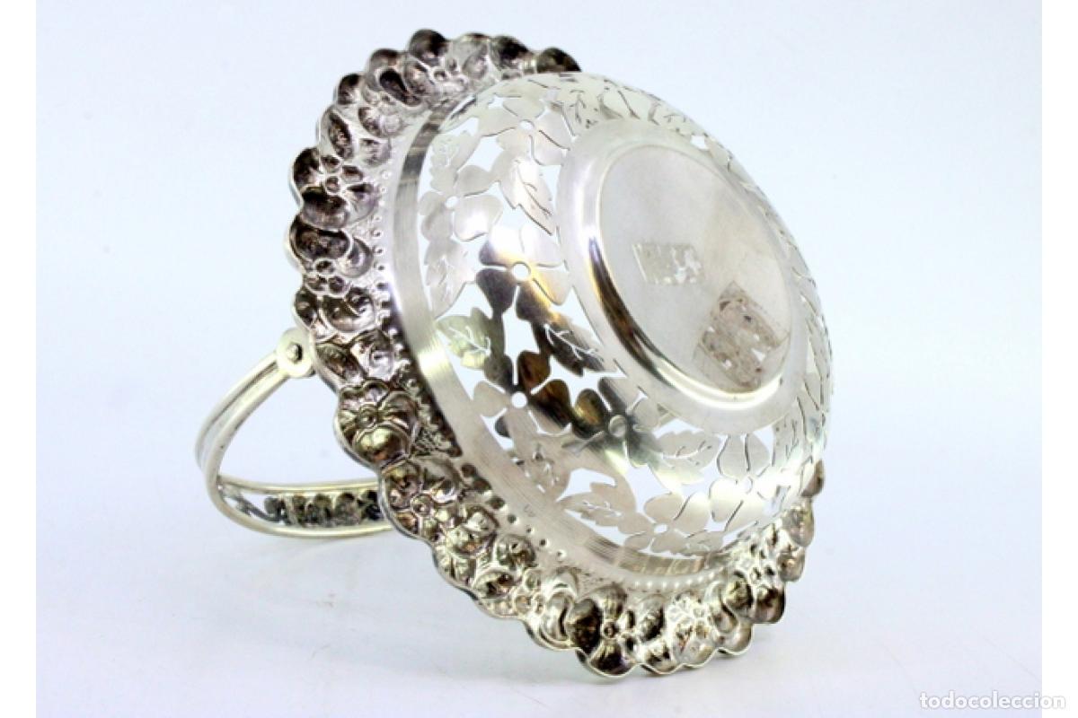 Antig&uuml;edades: bombonera de plata - Foto 2