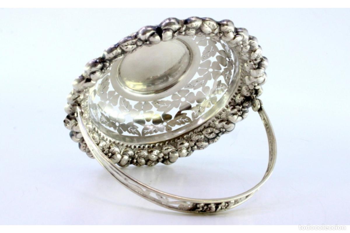 Antig&uuml;edades: bombonera de plata - Foto 3