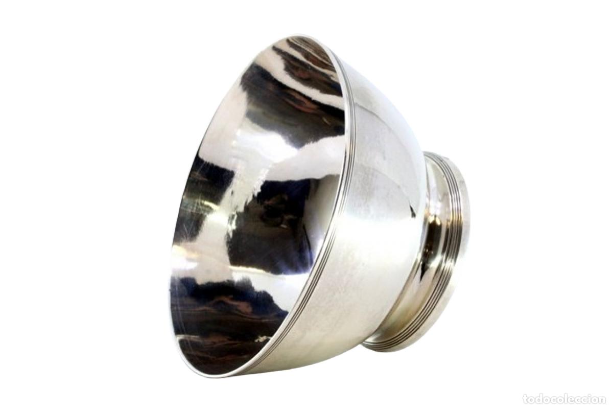 Antiquit&eacute;s: bombonera de plata