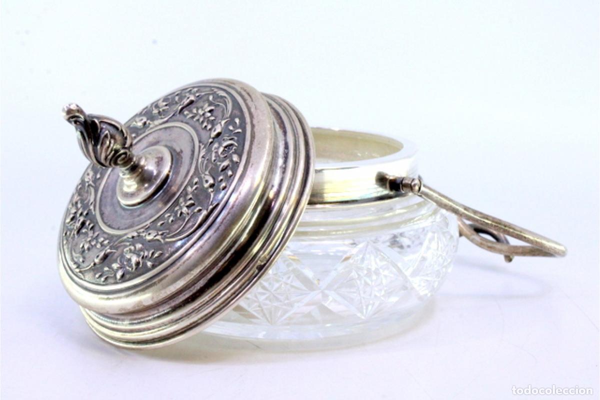 Antig&uuml;edades: bombonera de plata - Foto 6