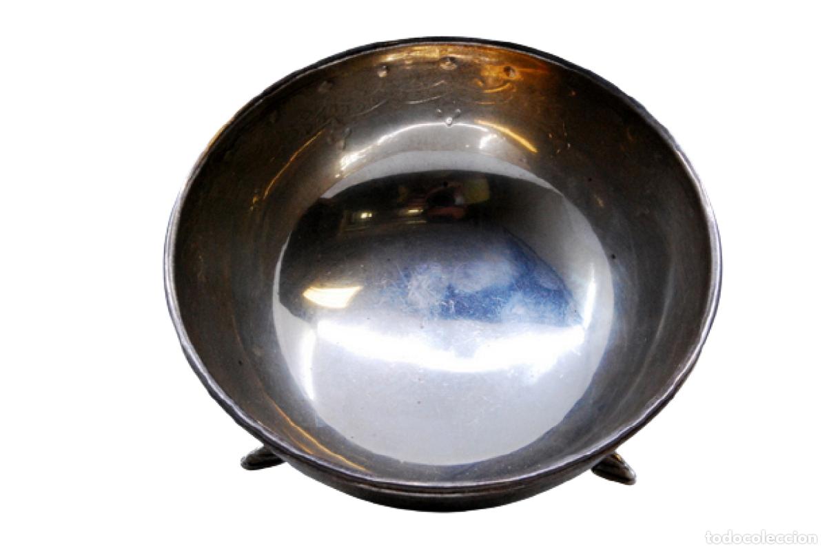 Antiquit&eacute;s: bombonera de plata