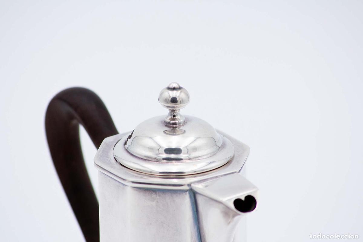 Antig&uuml;edades: Cafetera de plata - Foto 3
