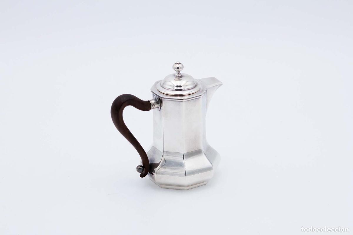 Antig&uuml;edades: Cafetera de plata - Foto 1