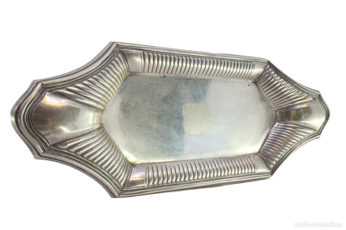 Oggetti Antichi: Bandeja para tijeras de podar, en color plata.