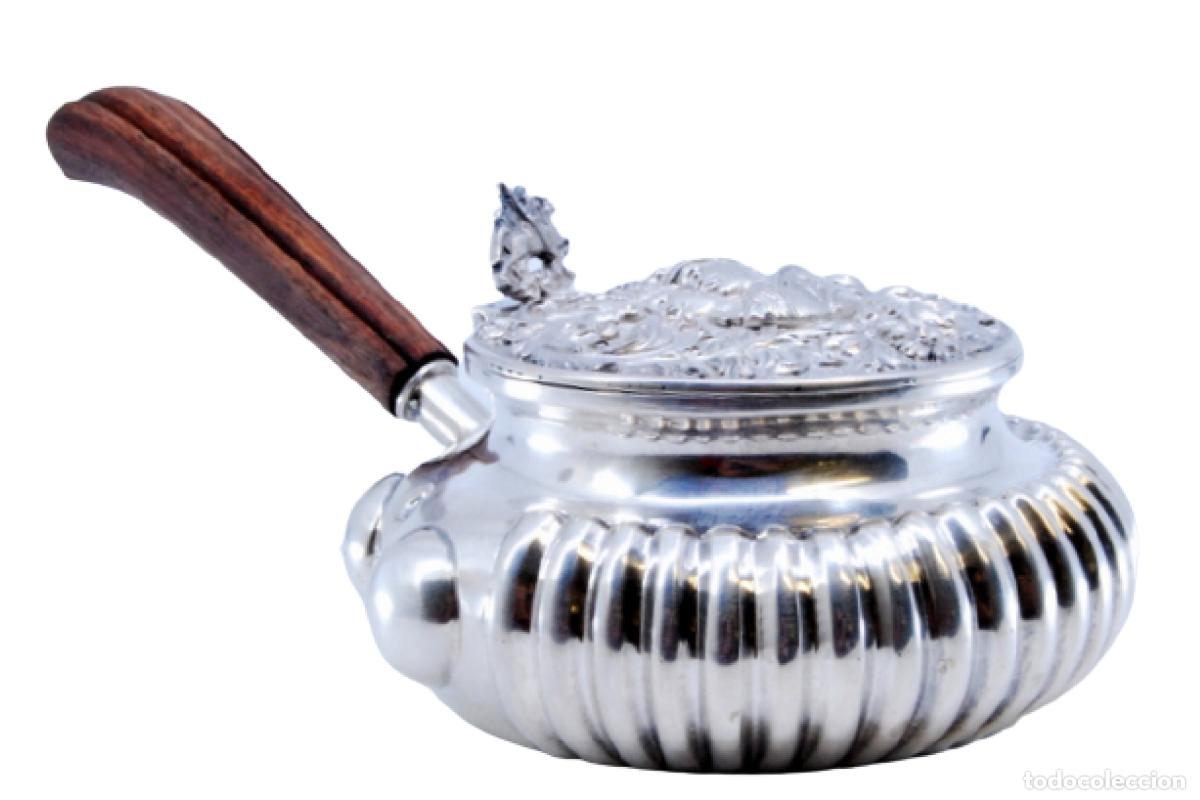 Antig&uuml;edades: batidor de plata