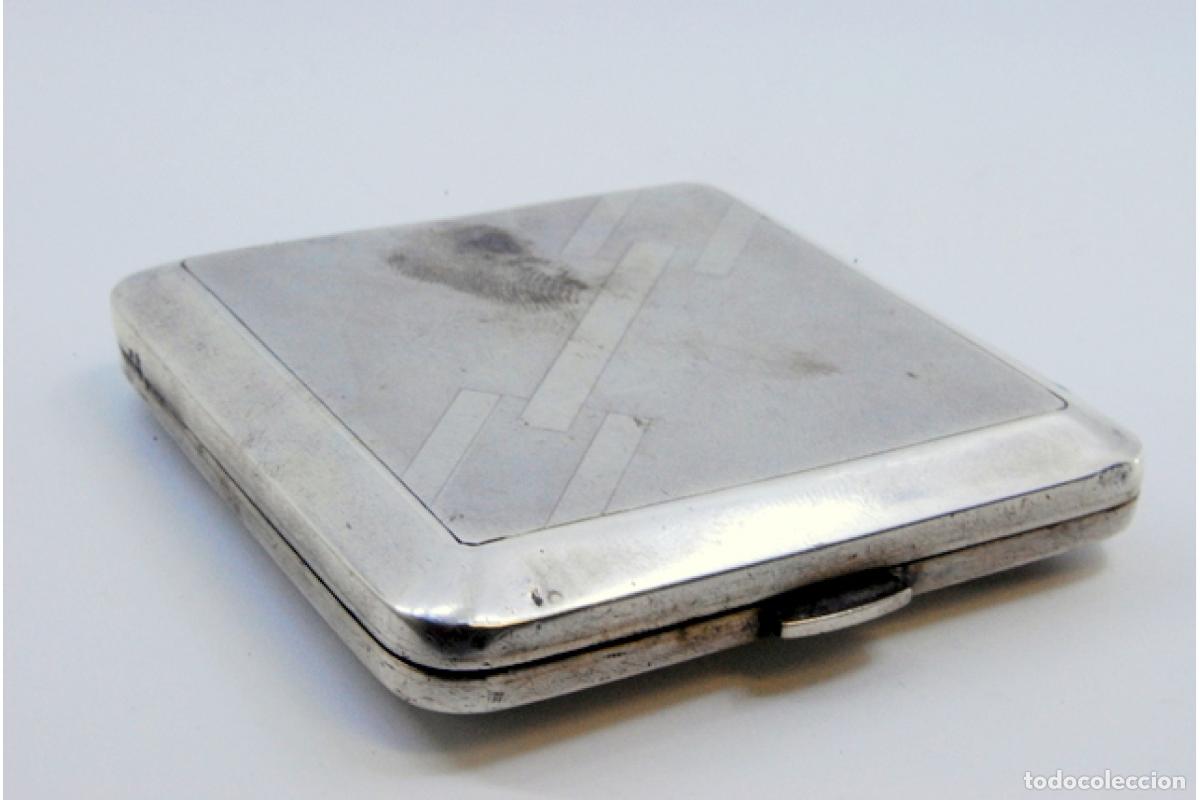 Antig&uuml;edades: Caja de belleza de plata - Foto 2