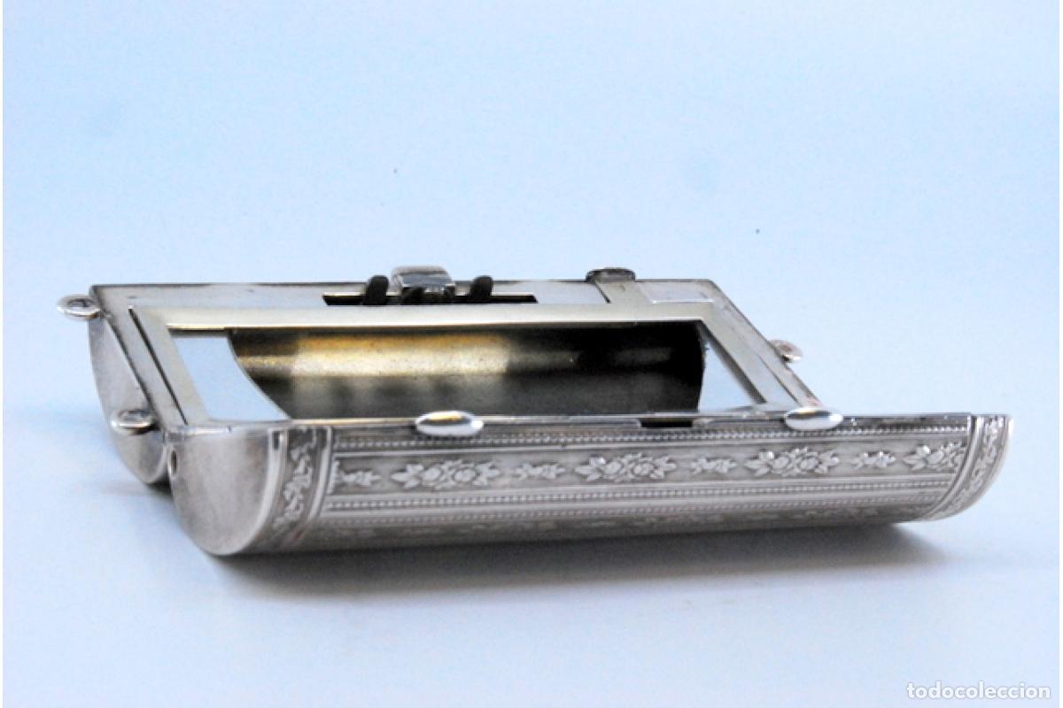 Antig&uuml;edades: Caja de belleza de plata - Foto 6