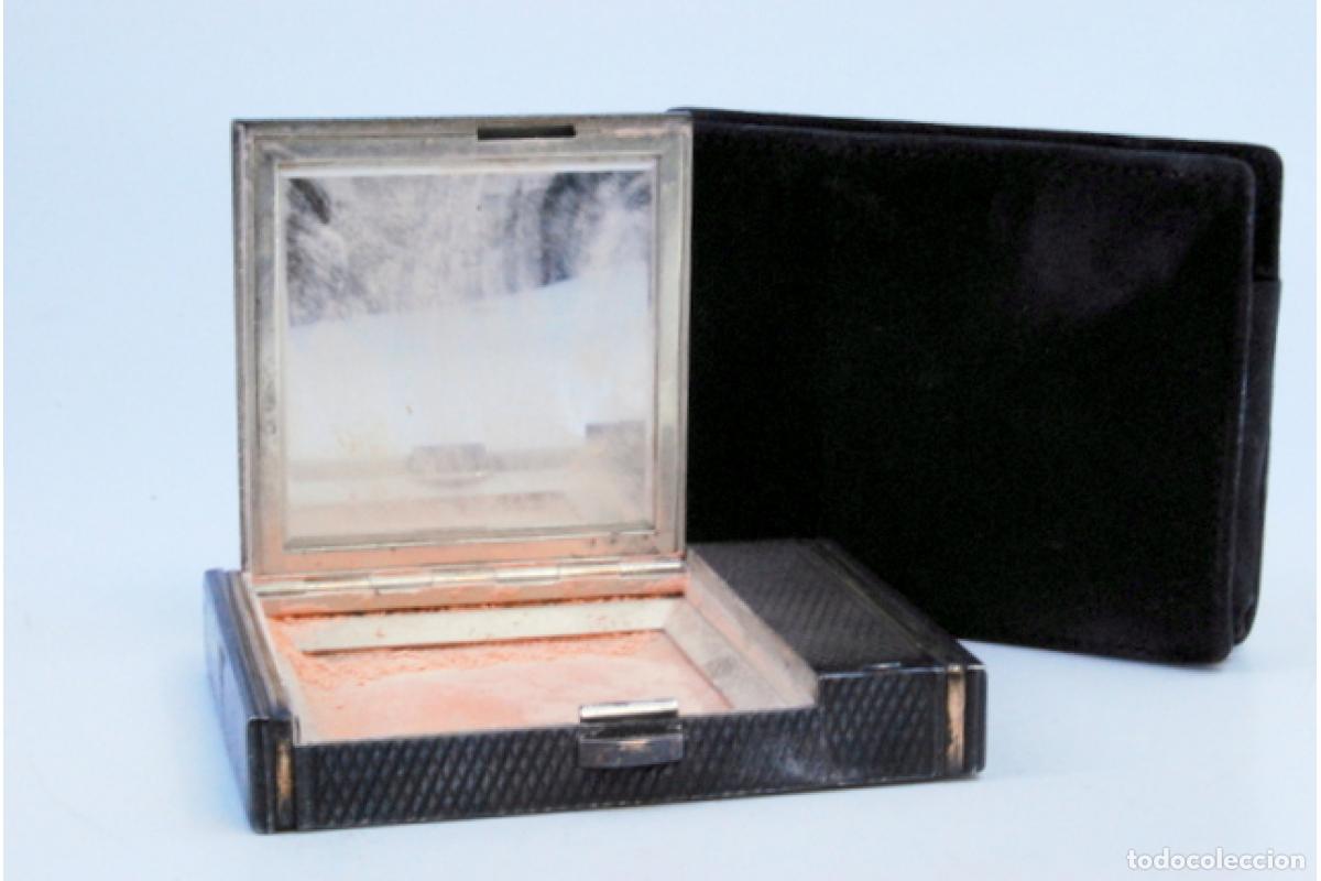 Antig&uuml;edades: Caja de belleza de plata - Foto 2
