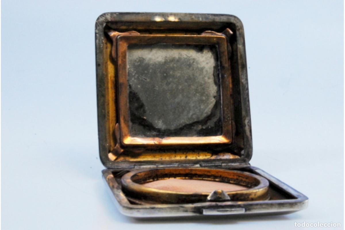 Antig&uuml;edades: Caja de belleza de plata - Foto 5