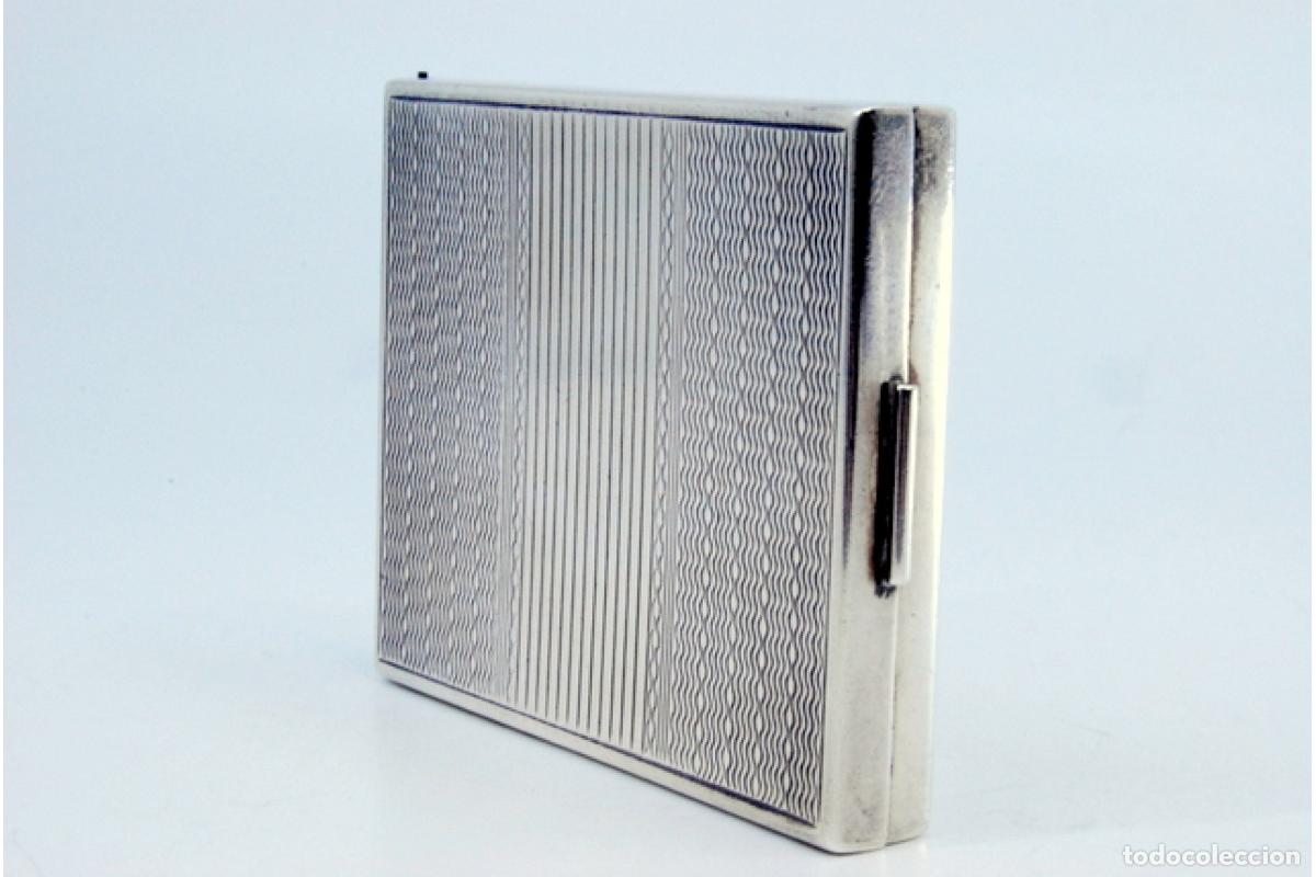 Antig&uuml;edades: Caja de belleza de plata - Foto 3